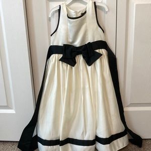 Sugar Plum Girls Size 6 Fancy Black and White Dress